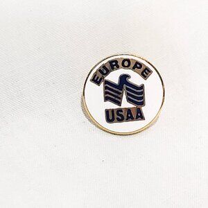 Europe USAA Insurance Lapel Pin 1/2" Metal Enamel White blue Gold tone